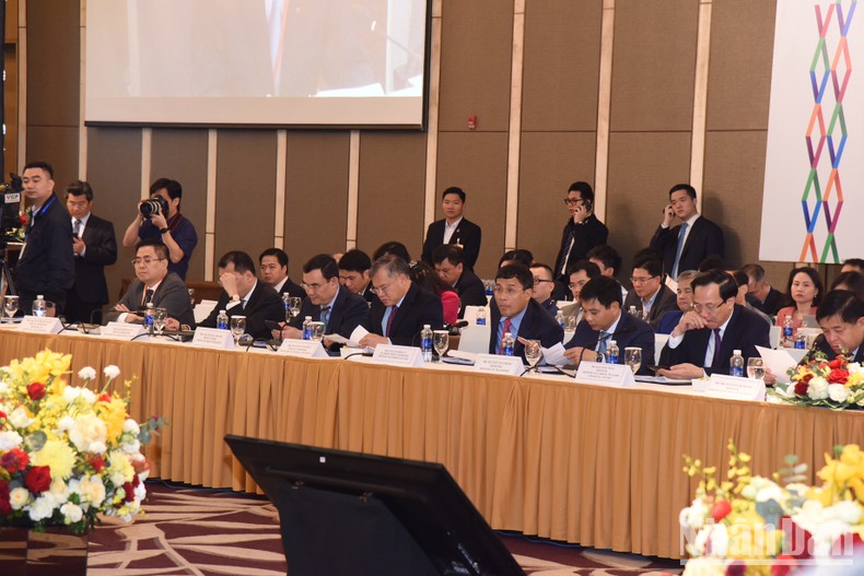 Đại diện lãnh đạo các bộ, ngành của Chính phủ Việt Nam tham dự Diễn đàn.