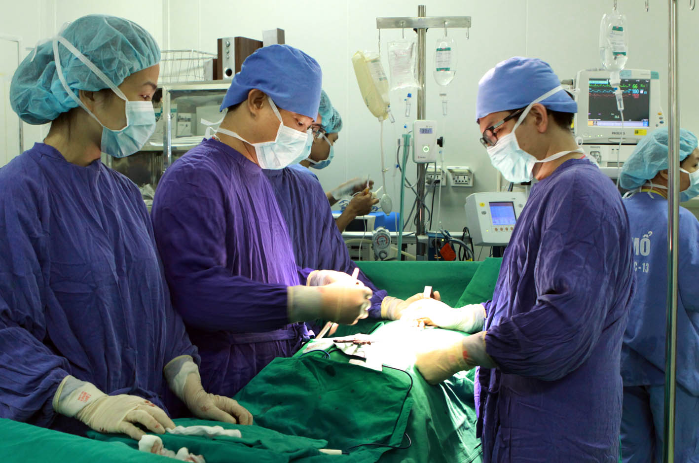 Bệnh viện Hữu nghị Việt - Đức chính thức mổ phiên trở lại.
