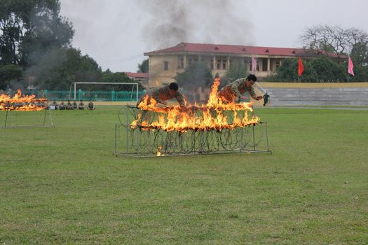 Lực lượng Đặc công Quân khu 1 luyện tập sẵn sàng chiến đấu.