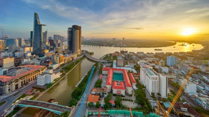 Theo TTXVN, Cơ quan nghiên cứu và phân tích EIU thuộc tập đoàn tư vấn Economist Group (Anh) vừa công bố bảng xếp hạng môi trường kinh doanh toàn cầu quý II/2023, trong đó ghi nhận Việt Nam có mức thăng hạng nhiều nhất trong số các nền kinh tế được xếp hạng.