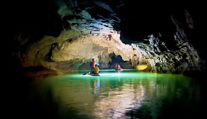 Một hang động mới được phát hiện tại xã Lâm Hóa, huyện Tuyên Hóa (Ảnh: Hiệp hội hang động Hoàng gia Anh)