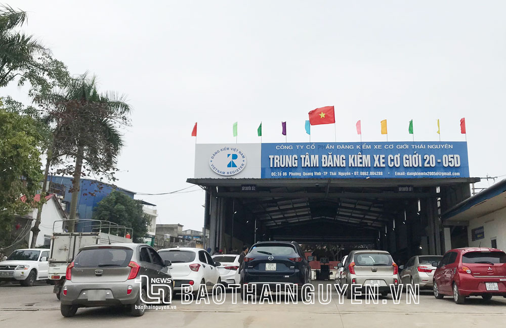 Cục Đăng kiểm Việt Nam vừa công bố số điện thoại đường dây nóng phản ánh các hành vi tiêu cực trong hoạt động kiểm định xe cơ giới.