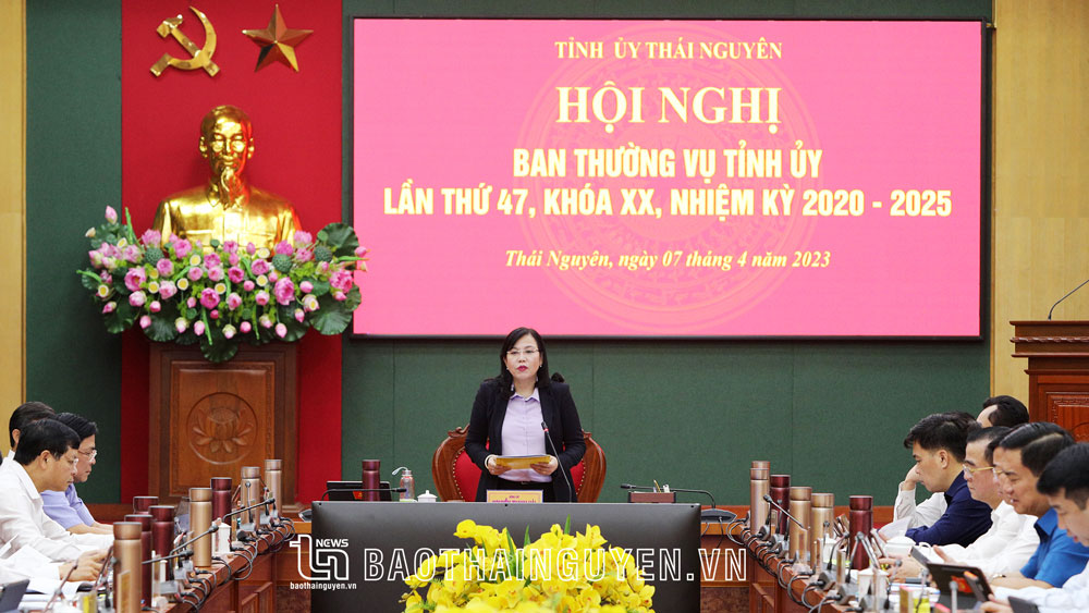 Đồng chí Nguyễn Thanh Hải, Ủy viên Trung ương Đảng, Bí thư Tỉnh ủy, Trưởng Đoàn đại biểu Quốc hội tỉnh, chủ trì Hội nghị.