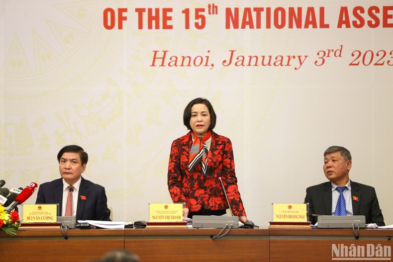 Trưởng Ban Công tác đại biểu Nguyễn Thị Thanh trả lời câu hỏi của phóng viên về công tác nhân sự tại Kỳ họp bất thường lần thứ 2, Quốc hội khóa XV.