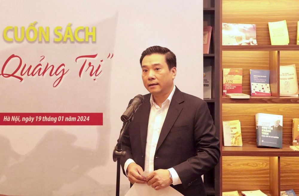 Phó Giám đốc Nhà Xuất bản Chính trị quốc gia Sự thật Nguyễn Thái Bình phát biểu.
