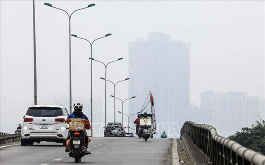 Bắc Bộ sáng có sương mù, trời rét.