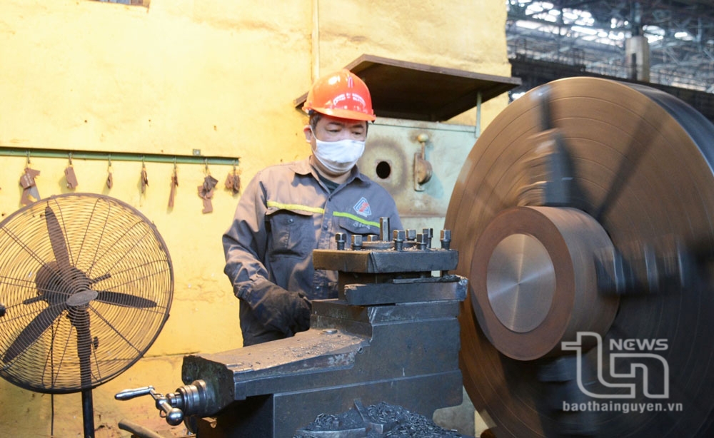 Trong năm 2023, cán bộ và người lao động của Nhà máy Cán thép Lưu Xá đã có 94 sáng kiến cải tiến kỹ thuật, với giá trị làm lợi hàng tỷ đồng.