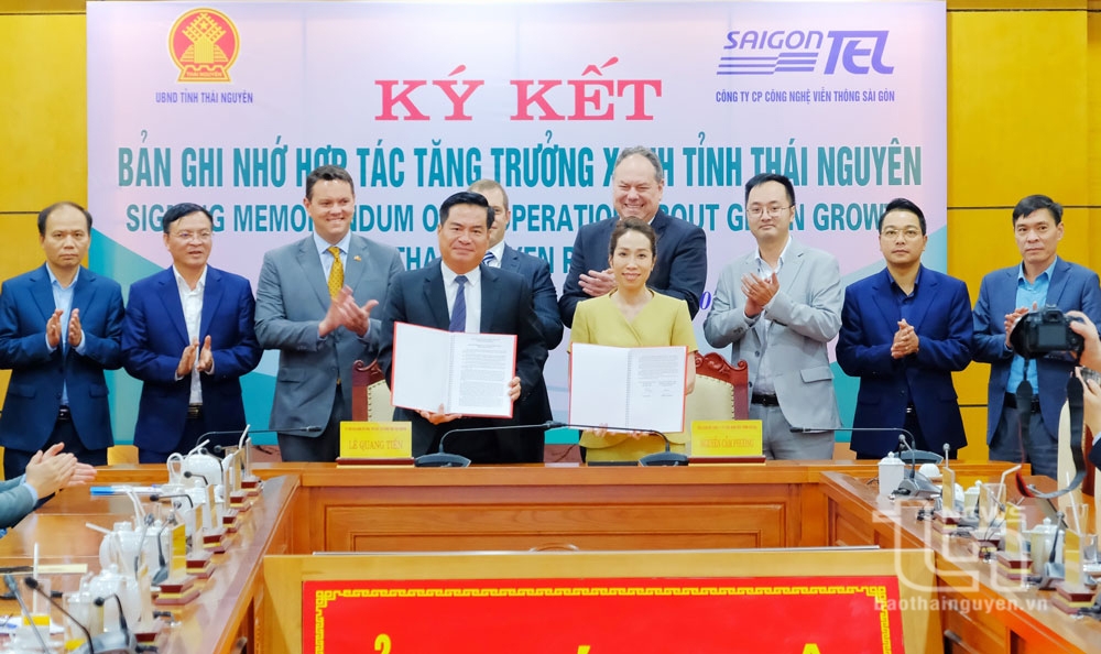 Saigontel signs the Memorandum of Understanding for green growth cooperation in Thai Nguyen Province.