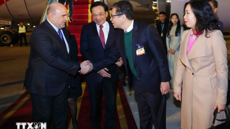 俄罗斯联邦政府总理米舒斯京抵达河内 开始对越南进行正式访问【组图】