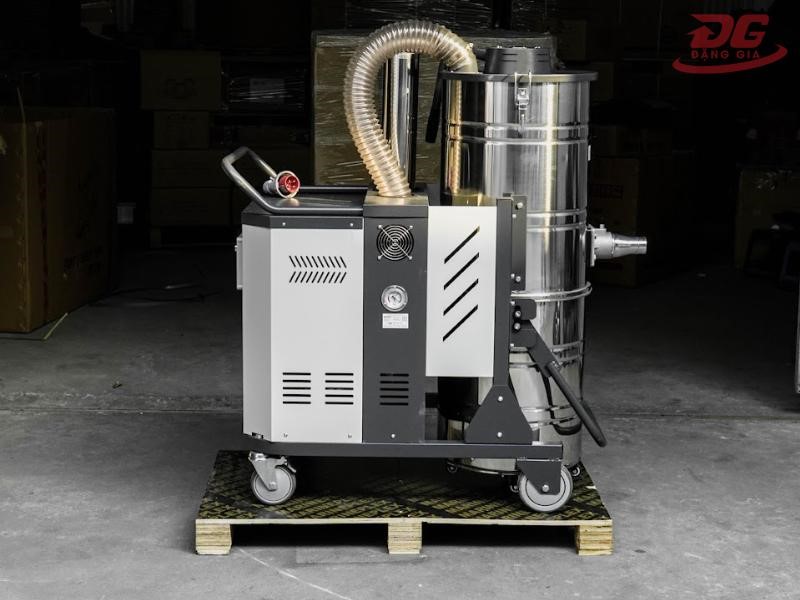 Máy hút bụi 3 pha Kumisai KMS 100 - Giá bán: 66.200.000 đồng