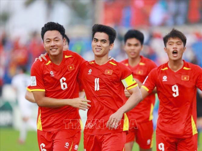 Khuất Văn Khang ghi bàn mở tỷ số cho U23 Việt Nam. Ảnh: Nguồn AFC/TTXVN