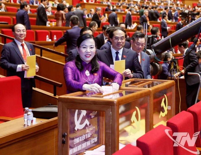 (Ảnh) Bỏ phiếu bầu Ban Chấp hành Trung ương Đảng khóa XIV