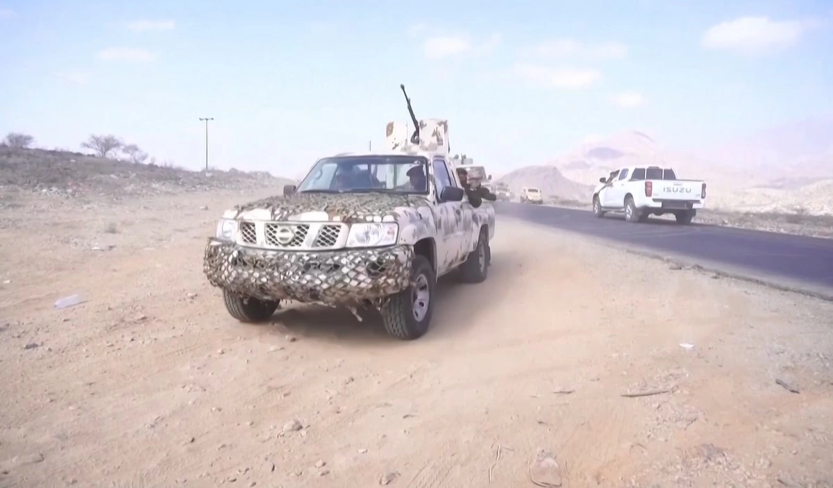 Houthis kiểm soát thủ đô Sanaa và vùng cao nguyên phía bắc đông dân cư.