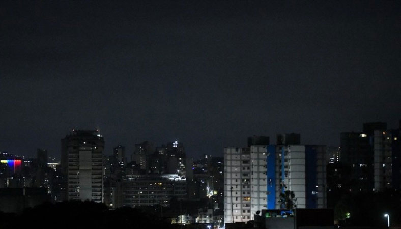 Quang cảnh thủ đô Caracas của Venezuela rạng sáng 3/1/2026.