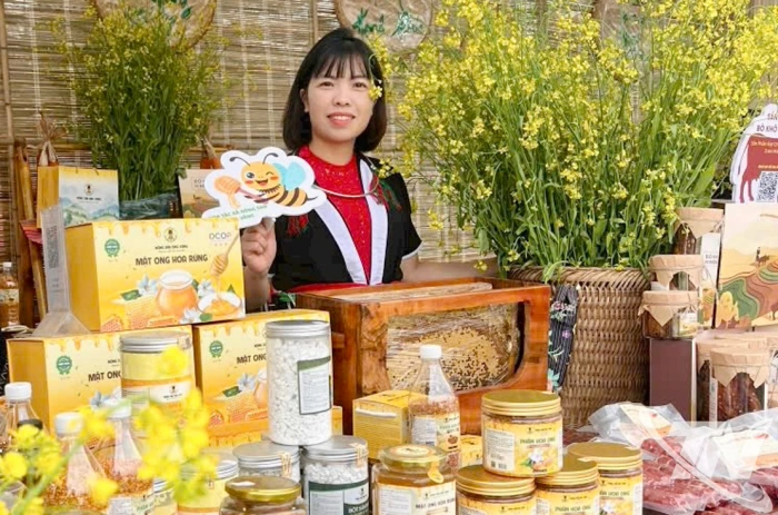 'Gom vị ngọt' làm giàu trên đất Linh Sơn