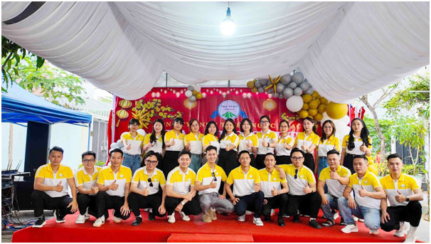  Đội ngũ nhân viên công ty TNHH THIÊN NGỌC THẠCH - Ngọc Thạch Travel