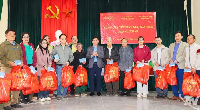 Hội Người mù tỉnh: Trao 95 suất quà Tết cho hội viên