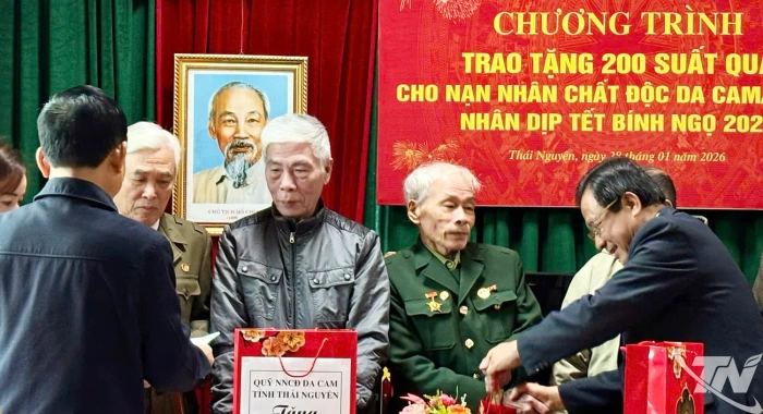 Thái Nguyên: Trao 200 suất quà Tết cho hội viên nạn nhân chất độc da cam/dioxin
