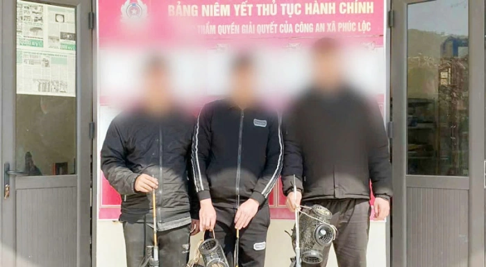 Xử phạt 2 nhóm người dùng công cụ kích điện đánh bắt thủy sản trái phép