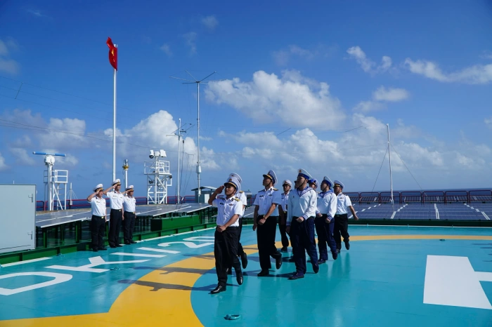 Cán bộ, chiến sĩ Nhà giàn DK1 hướng về Đại hội XIV của Đảng