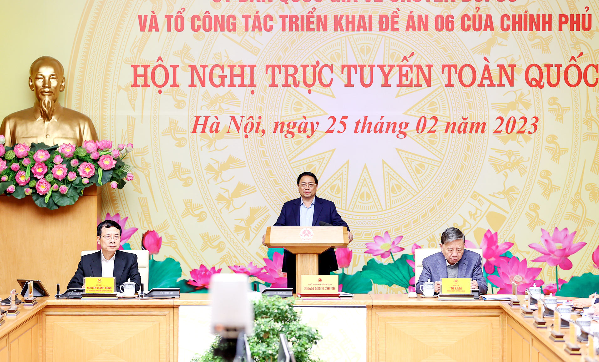 Thủ tướng Chính phủ Phạm Minh Chính phát biểu chỉ đạo tại Hội nghị.