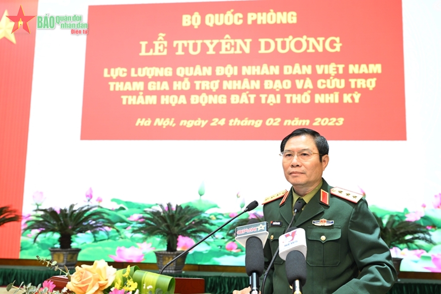 Thượng tướng Nguyễn Tân Cương phát biểu tại lễ tuyên dương. Ảnh: VIỆT TRUNG 