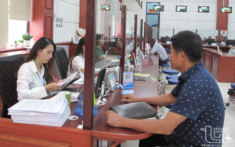 Giải quyết thủ tục hành chính thuộc lĩnh vực công thương tại Trung tâm Phục vụ hành chính công tỉnh.