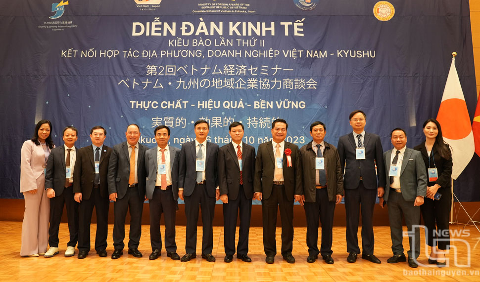 Đoàn công tác của tỉnh Thái Nguyên tham gia Diễn đàn Kinh tế kiều bào toàn cầu lần thứ II tại Trung tâm Hội nghị quốc tế Fukuoka, Nhật Bản, tháng 10-2023.