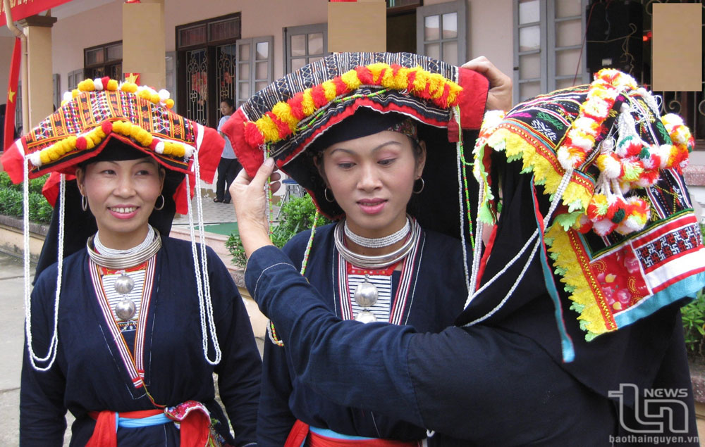 타이응우옌의 자오(Dao)소수민족 여성