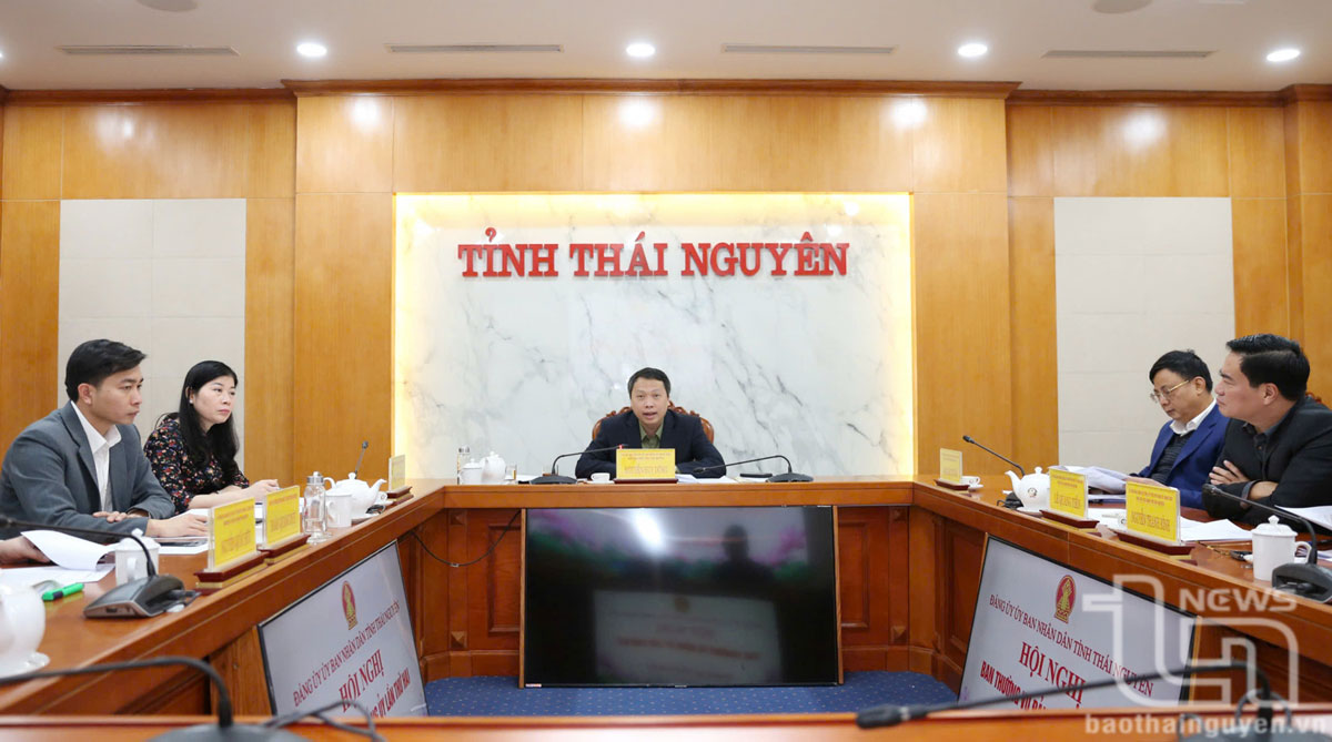 The Chairman of the Provincial Peoples Committee chaired the 2nd meeting of the Standing Committee of the Party Committee of the Thai Nguyen Provincial Peoples Committee.