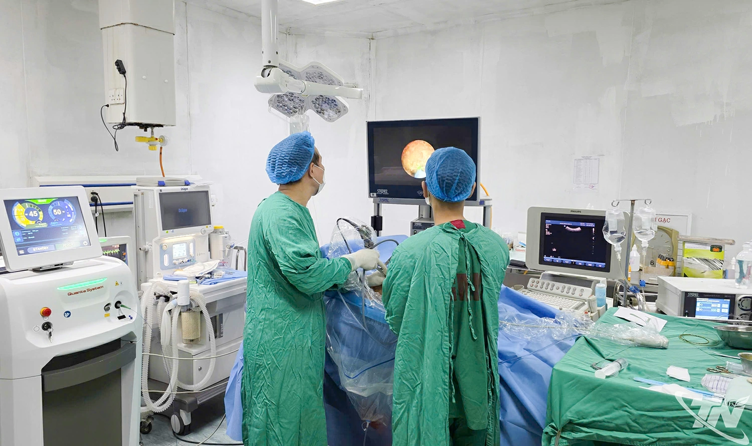 Tán sỏi thận 
bằng ống nội 
soi mềm - 
phương pháp 
điều trị sỏi tiết 
niệu hiện đại, ít 
xâm lấn, hiện 
được triển khai 
tại Bệnh viện A.