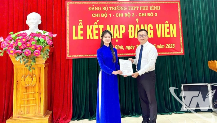 Tạo nguồn sinh lực mới cho Đảng