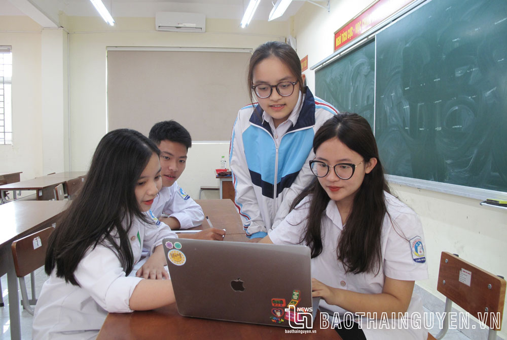 Câu lạc bộ Nắng, Trường THPT Chuyên Thái Nguyên, thực hiện nhiều bài viết lan tỏa những thông tin tích cực trên các nền tảng tạo hiệu ứng tốt trong giáo dục.