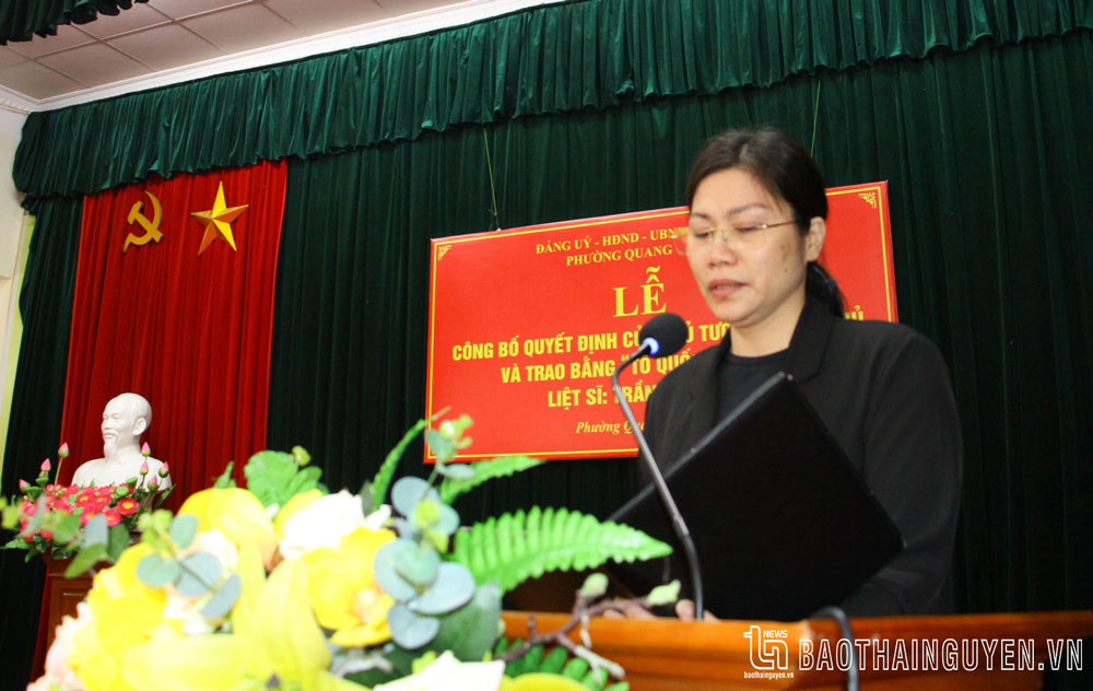 Đại diện gia đình Liệt sĩ Trần Ngọc Duy phát biểu tại buổi Lễ.