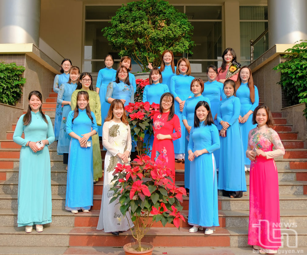 “Tuần lễ áo dài” được tổ chức lần đầu tiên vào năm 2019 và nhận được sự hưởng ứng tích cực của phụ nữ trên khắp mọi miền Tổ quốc, góp phần quan trọng hiện thực hóa mục tiêu đưa áo dài trở thành di sản văn hóa Việt Nam và lan tỏa ra thế giới.