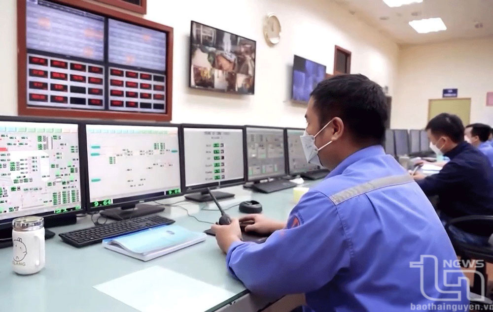 Phòng điều khiển trung tâm của Công ty Nhiệt điện Cao Ngạn - TKV.