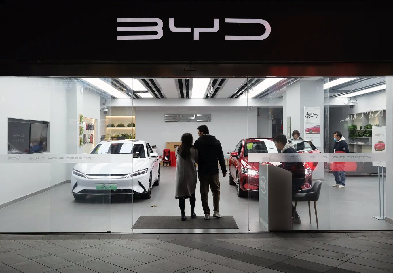 BYD của Trung Quốc hiện là đối thủ sừng sỏ nhất đối với Tesla của Mỹ.