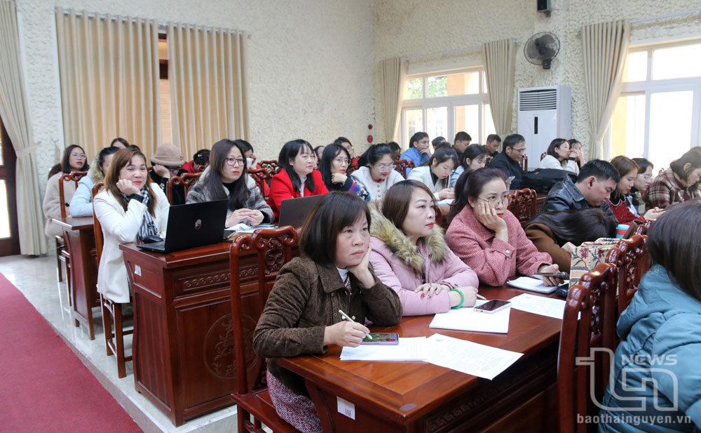 Học viên tham gia hội nghị tập huấn.