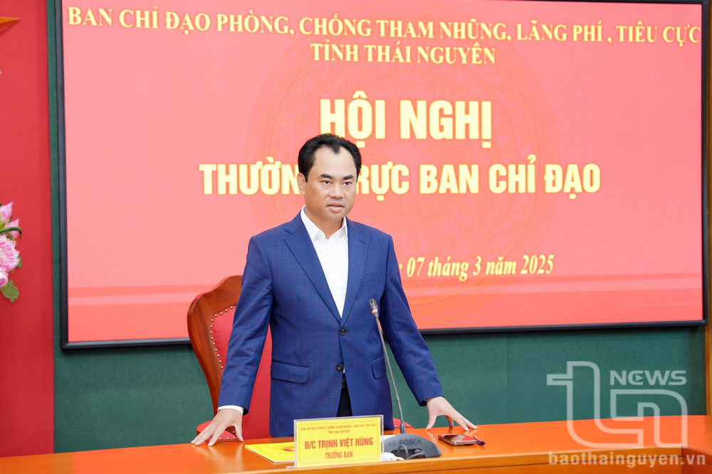Đồng chí Bí thư Tỉnh ủy Trịnh Việt Hùng kết luận Phiên họp.
