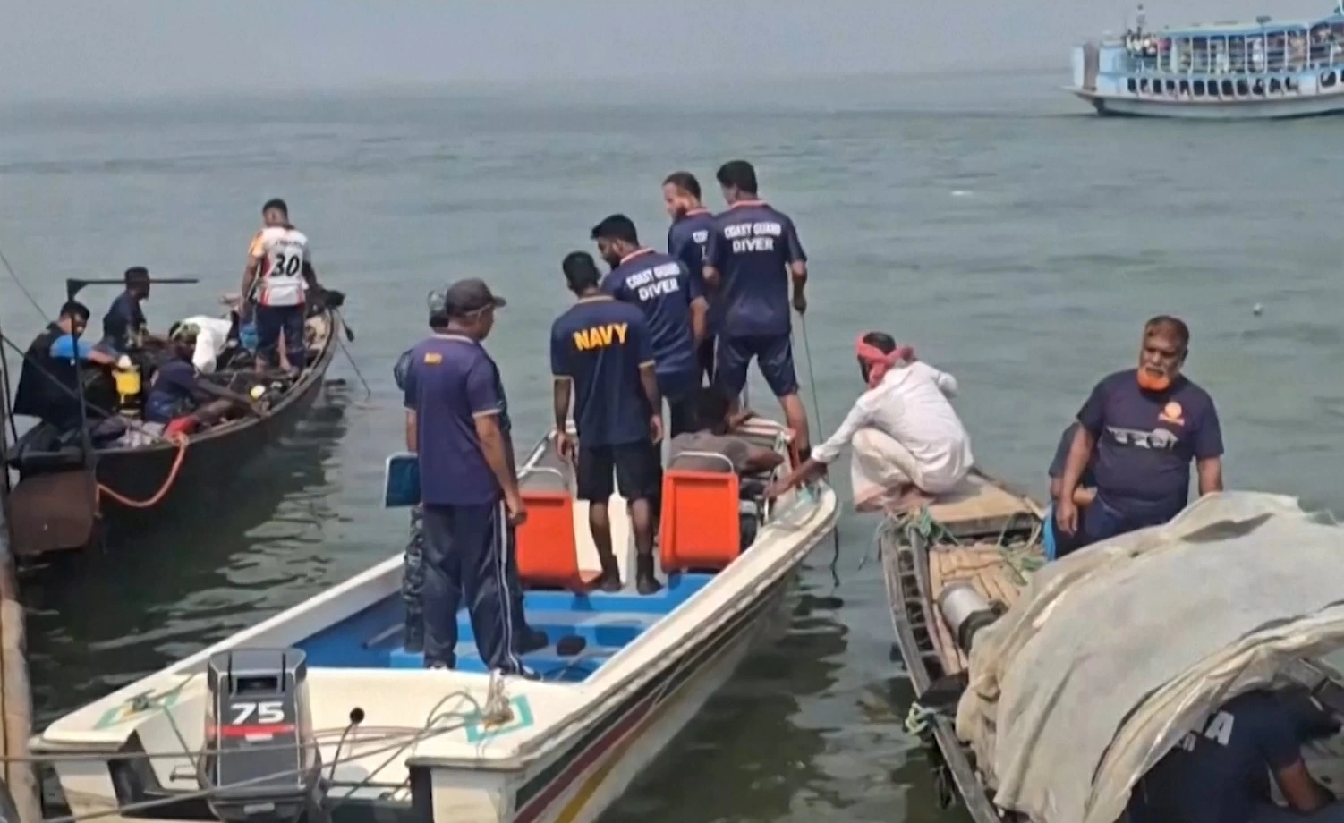 Chiến dịch tìm kiếm có sự tham gia của nhiều đơn vị.