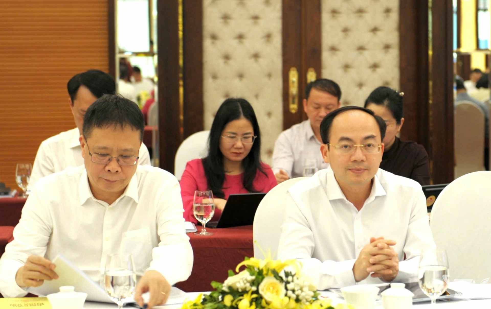 Các đại biểu lần đầu trúng cử của tỉnh Thái Nguyên tích cực tham gia đầy đủ các chuyên đề tập huấn tại hội nghị.