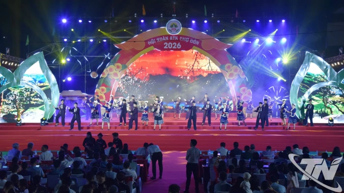 Tưng bừng khai mạc Hội xuân ATK Chợ Đồn