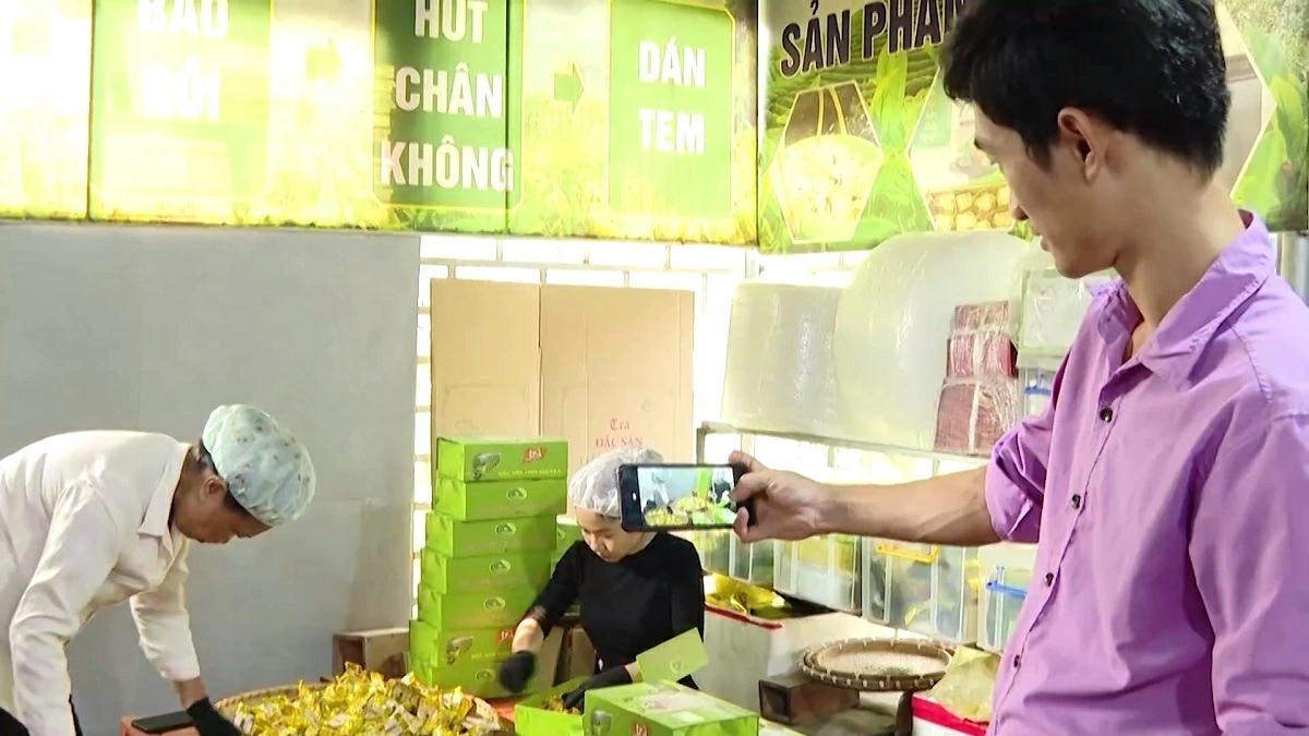 디지털 전환을 통해 푸도 안전차 협동조합은 전자상거래 플랫폼에서 제품을 더욱 효과적으로 홍보할 수 있게 되었습니다.