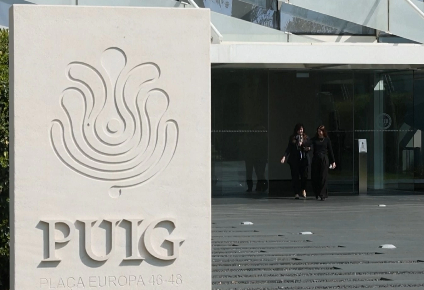 Thỏa thuận có thể tạo ra một tập đoàn làm đẹp xa xỉ trị giá 40 tỷ USD.