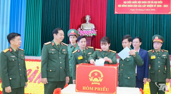 Lực lượng vũ trang bầu cử nghiêm túc, chặt chẽ, phát huy quyền và nghĩa vụ công dân