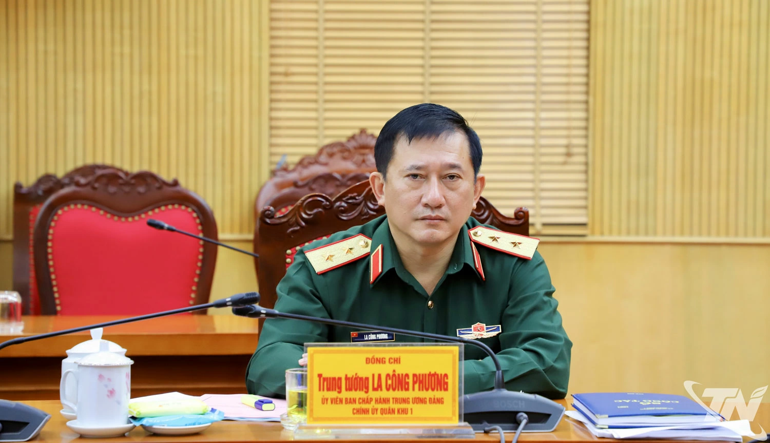 Trung tướng La Công Phương, Ủy viên Ban Chấp hành Trung ương Đảng, Chính ủy Quân khu 1.