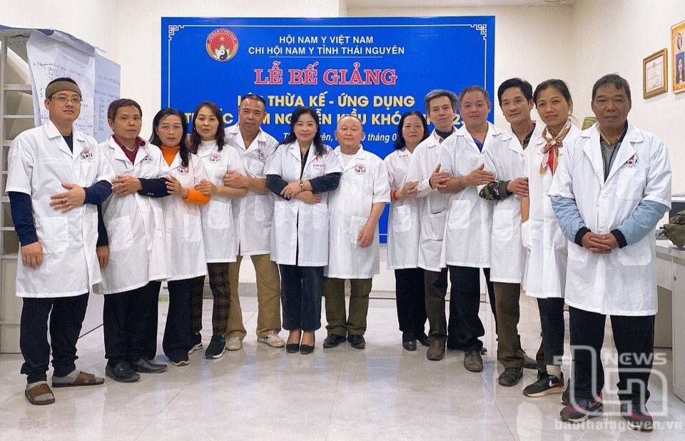 Chi hội Nam y tỉnh Thái Nguyên thường xuyên tổ chức các lớp kế thừa, ứng dụng thuốc Nam Nguyễn Kiều cho hội viên tham gia.