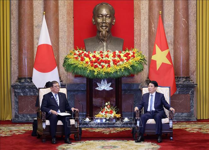 Chủ tịch nước Lương Cường hội kiến Thủ tướng Nhật Bản Ishiba Shigeru. Ảnh: Lâm Khánh/TTXVN