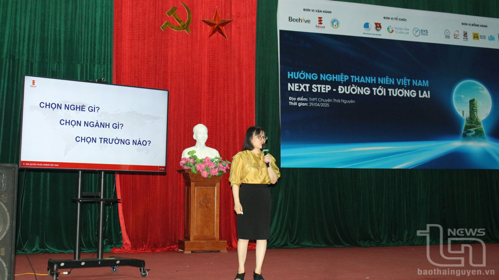 Chuyên gia tư vấn tại Chương trình.