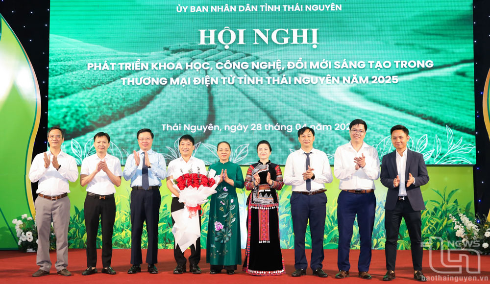 Ra mắt Hiệp hội Thương mại điện tử Thái Nguyên.